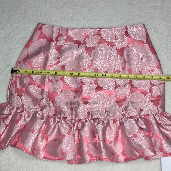 NWT Glamorous Collection Pink Floral Skirt (Size 6) - Picture 13 of 15